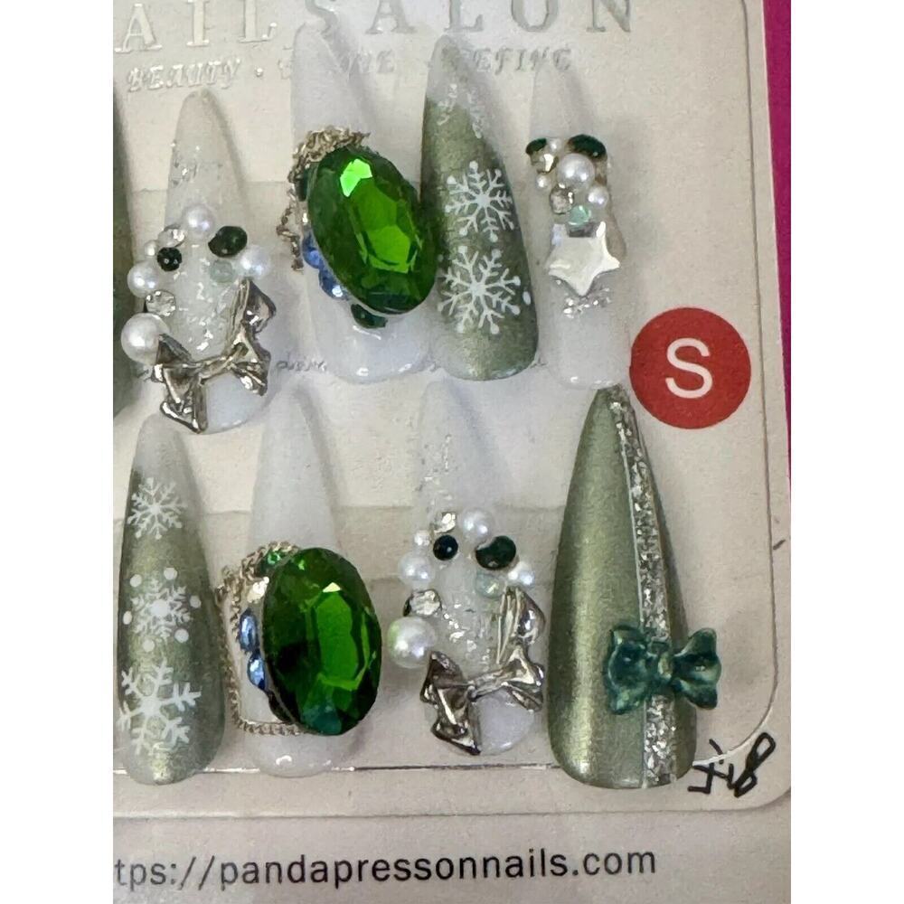 PANDA PRESS ON NAILS Wicked Green Jade Gems Rhinestones Bows Pearls Full Set - Picture 3 of 5